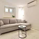 Apartments & Rooms Graso Apartment