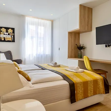 Apartament & Graso *