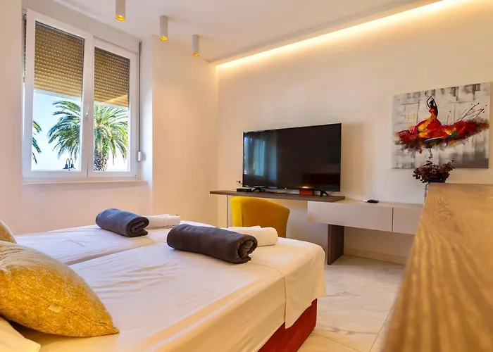 Apartments & Rooms Graso Split