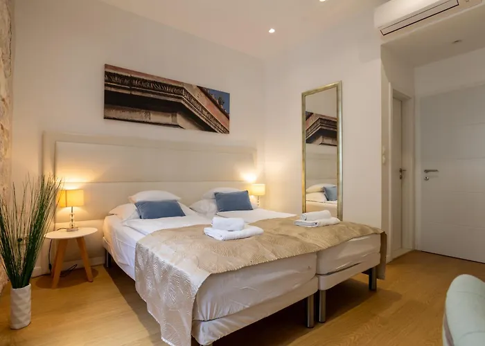 Apartment Apartments & Rooms Graso Split