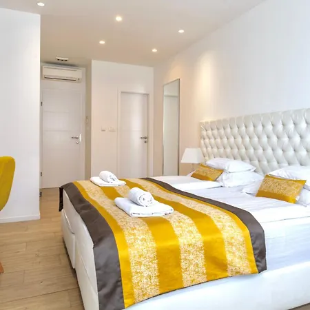Apartments & Rooms Graso Split