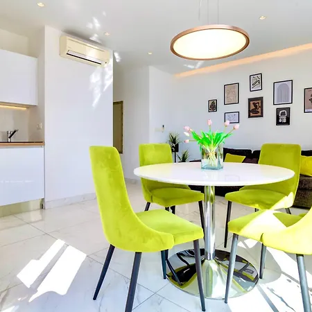 Apartments & Rooms Graso